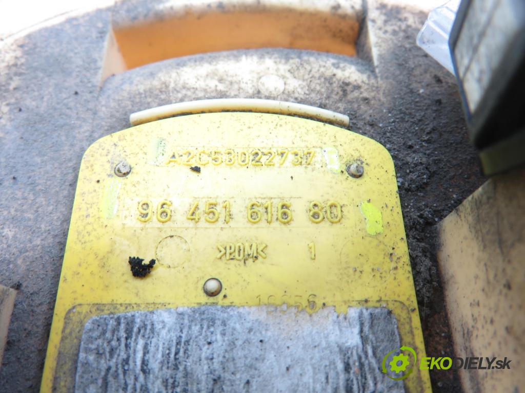 CITROEN C2 (JM_) HB 2006 50,00 1.4 HDi 68 8V - 8HZ 1398,00 senzor hladiny paliva 9645161680 ; A2C53022737
