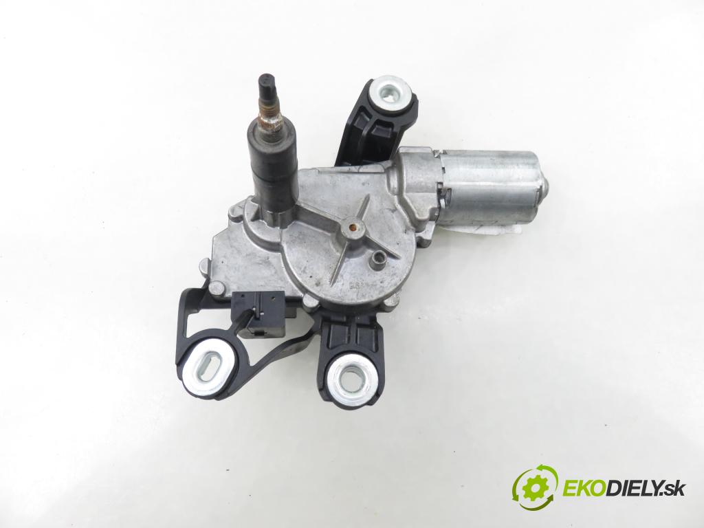 VW GOLF V (1K1) HB 2004 77,00 1.9 TDI PD 105 - BKC 1896,00 Motorček stierače zadné 1K6955711B ; 0390201800