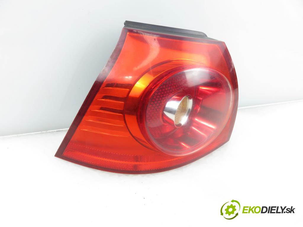 VW GOLF V (1K1) HB 2004 77,00 1.9 TDI PD 105 - BKC 1896,00 Svetlo ľavé zadné 1K6945095P ; 1K6945111P ; 4VFX13405AB