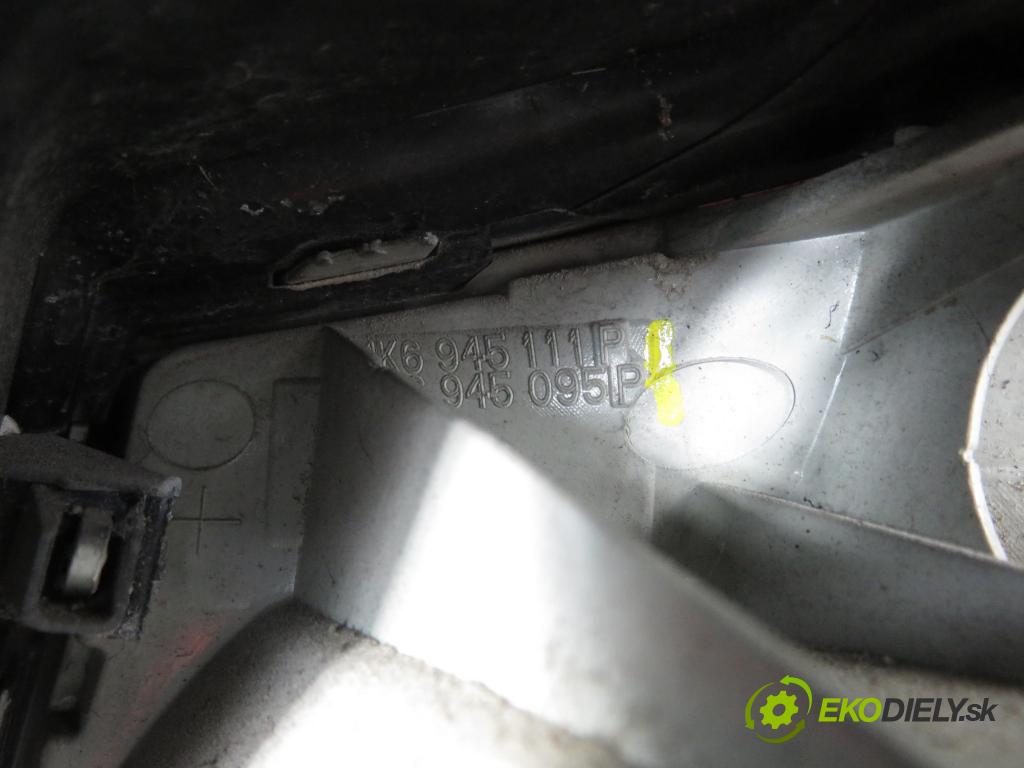 VW GOLF V (1K1) HB 2004 77,00 1.9 TDI PD 105 - BKC 1896,00 Svetlo ľavé zadné 1K6945095P ; 1K6945111P ; 4VFX13405AB