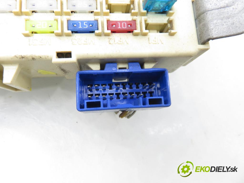 KIA RIO III (UB) HB 2012 55,00 1.1 CRDi - D3FA 1120,00 Skrinka POJISTKY: 919501W530