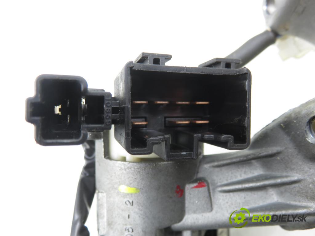 TOYOTA AVENSIS (_T22_) LIFTBACK 2001 81,00 2.0 D-4D (CDT220_) - 1CD-FTV 1995,00 spinačka 45020052 (Spínacia skrinka)