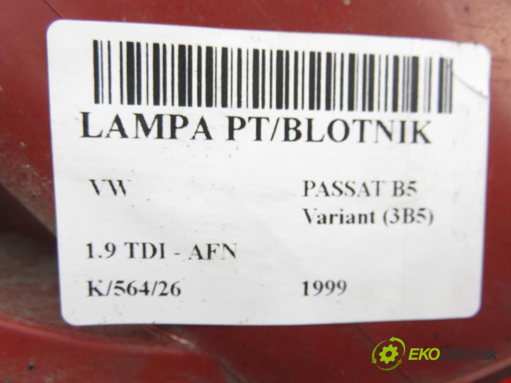 VW PASSAT B5 Variant (3B5) KOMBI 1999 81,00 1.9 TDI 110 - AFN 1896,00 Svetlo pravé zadné 3B9945096AA