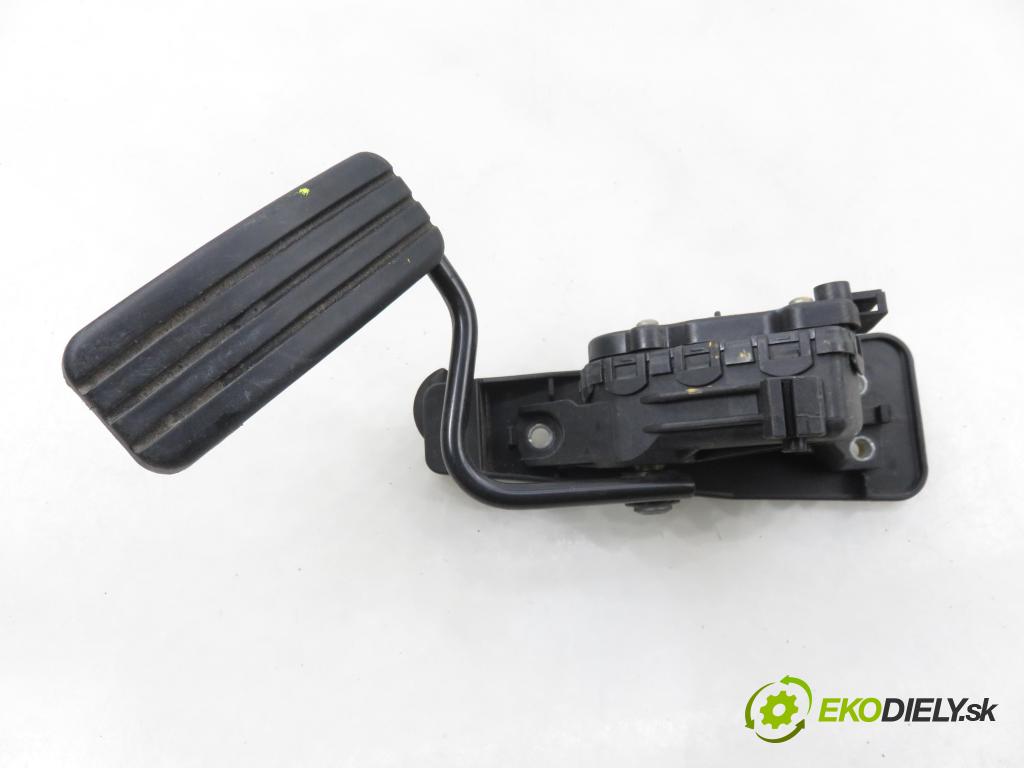 RENAULT ESPACE IV (JK0/1_) VAN 2005 85,00 1.9 dCi 116 - F9Q 820 1870,00 Potenciometer plynu 8200007513 (Potenciometer plynového pedálu)