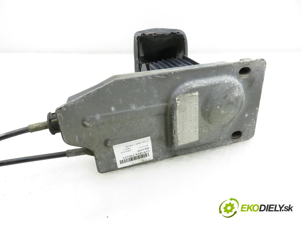 RENAULT ESPACE IV (JK0/1_) VAN 2005 85,00 1.9 dCi 116 - F9Q 820 1870,00 ZVEDÁK: 3832120