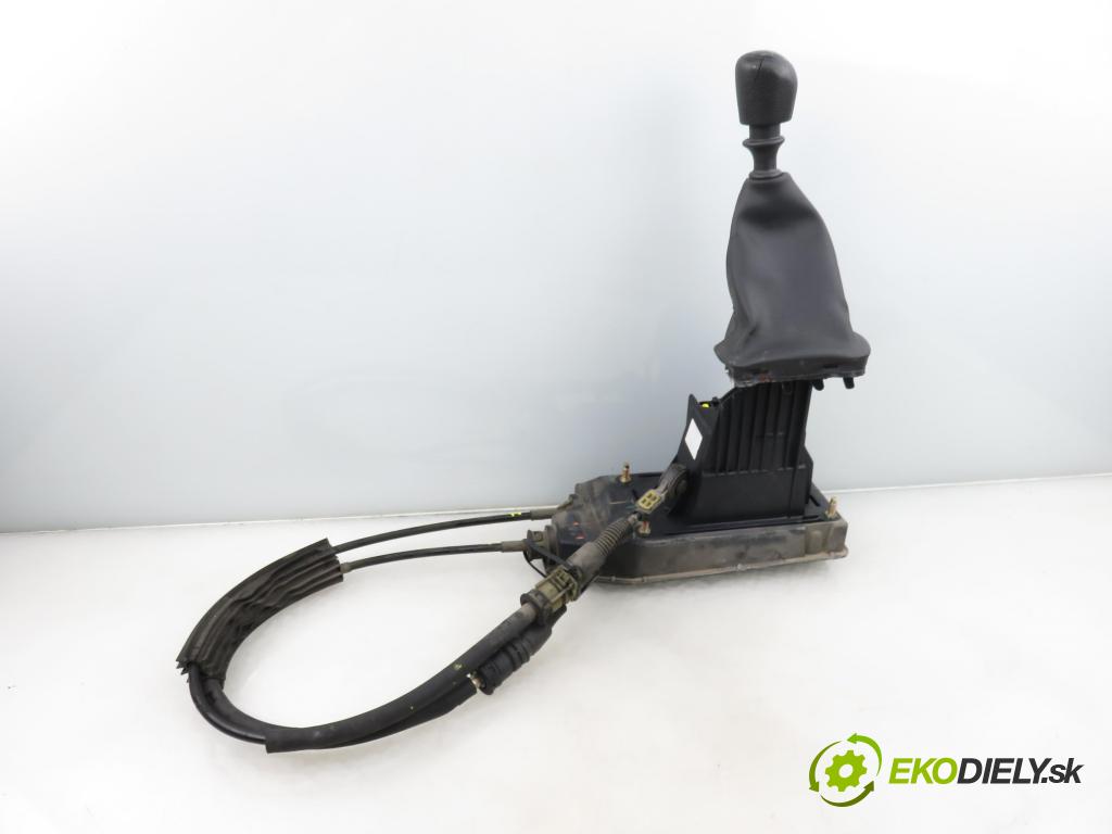 RENAULT ESPACE IV (JK0/1_) VAN 2005 85,00 1.9 dCi 116 - F9Q 820 1870,00 ZVEDÁK: 3832120