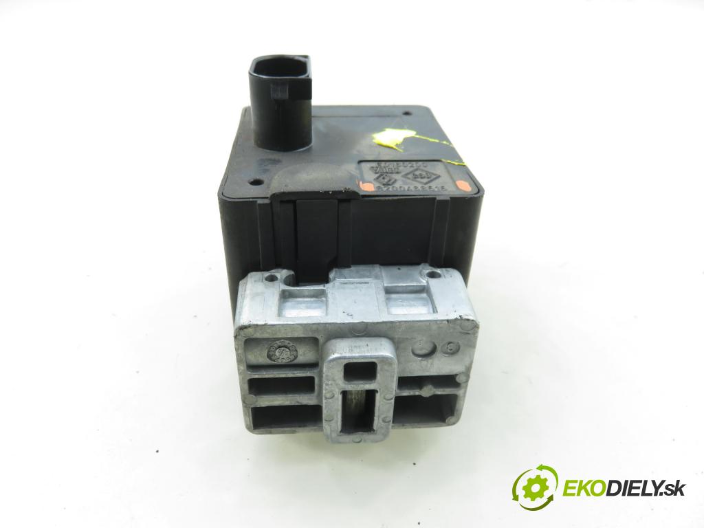 RENAULT MEGANE II Kombi (KM0/1_) KOMBI 2006 78,00 1.5 dCi 106 - K9K 732 1461,00 blokáda tyče volantu 8200468515