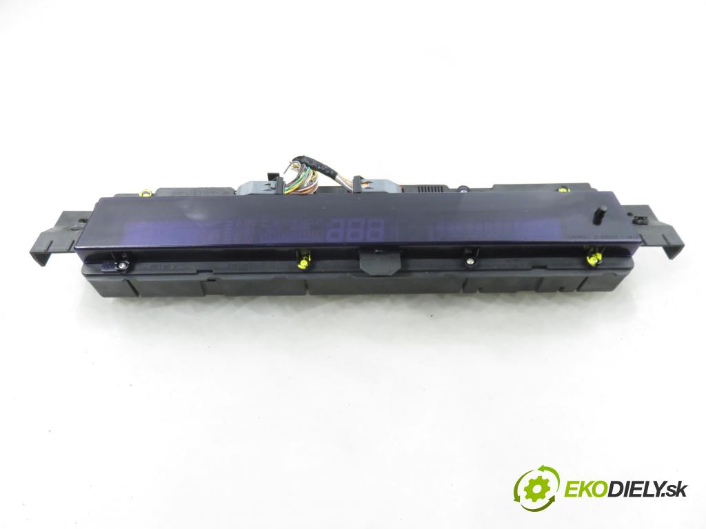 RENAULT ESPACE IV (JK0/1_) VAN 2005 85,00 1.9 dCi 116 - F9Q 820 1870,00 prístrojovka elektrický P8200322052G