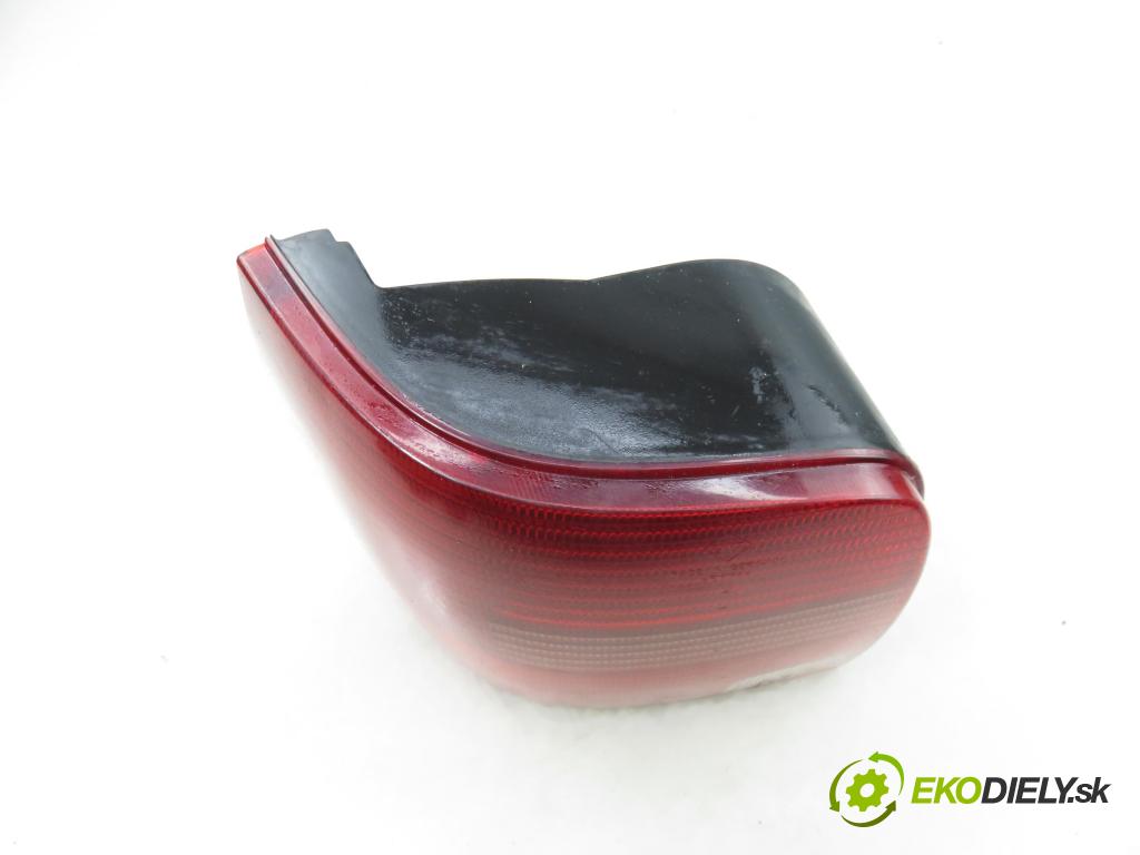 VW PASSAT B5 Variant (3B5) KOMBI 1998 81,00 1.9 TDI 110 - AFN 1896,00 Svetlo ľavé zadné 3B9945111F