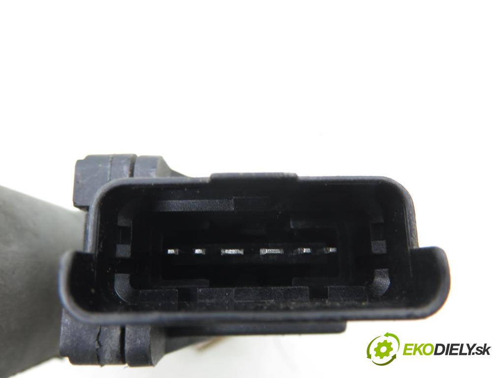 RENAULT MEGANE II Kombi (KM0/1_) KOMBI 2006 78,00 1.5 dCi 106 - K9K 732 1461,00 Motorček sťahovania okien PP 400463K