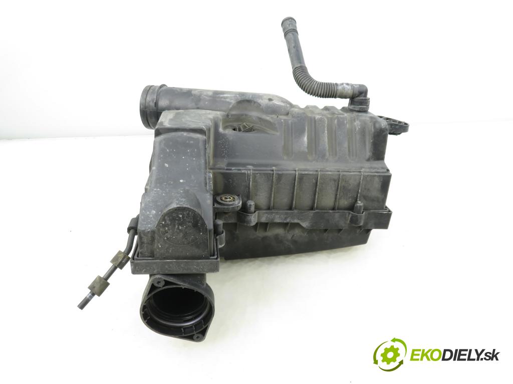 SKODA OCTAVIA II (1Z3) LIFTBACK 2008 77,00 1.9 TDI - BXE 1896,00 Obal filtra vzduchu 3C0129607BA ; 3C0129601BK (Obal vzduchového filtra)