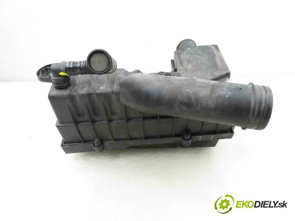 SKODA OCTAVIA II (1Z3) LIFTBACK 2008 77,00 1.9 TDI - BXE 1896,00 Obal filtra vzduchu 3C0129607BA ; 3C0129601BK (Obal vzduchového filtra)