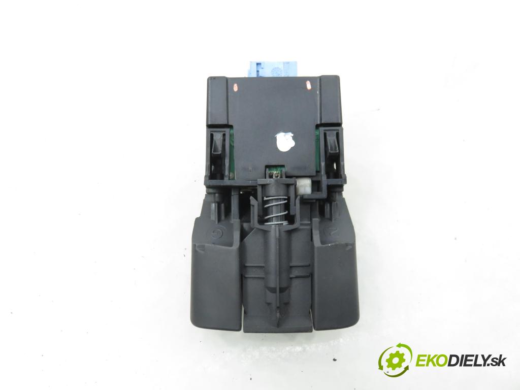 RENAULT ESPACE IV (JK0/1_) VAN 2005 85,00 1.9 dCi 116 - F9Q 820 1870,00 vypínač brzdy MANUÁLNY: 8200048590E