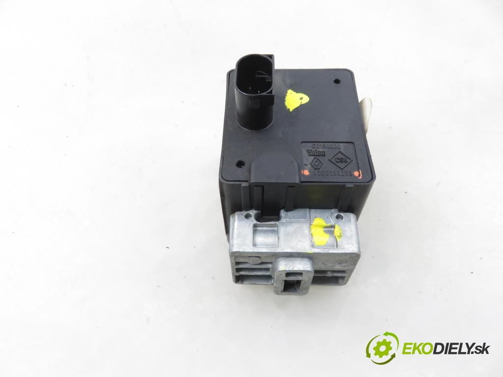 RENAULT ESPACE IV (JK0/1_) VAN 2005 85,00 1.9 dCi 116 - F9Q 820 1870,00 blokáda tyče volantu 8200033233