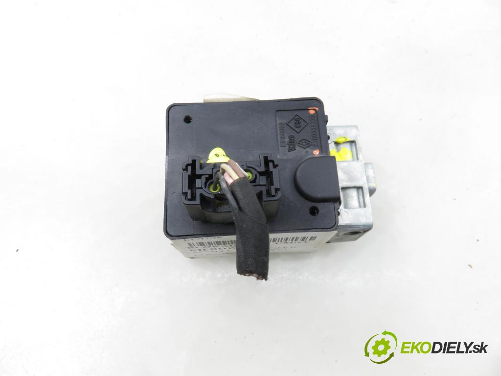 RENAULT ESPACE IV (JK0/1_) VAN 2005 85,00 1.9 dCi 116 - F9Q 820 1870,00 blokáda tyče volantu 8200033233