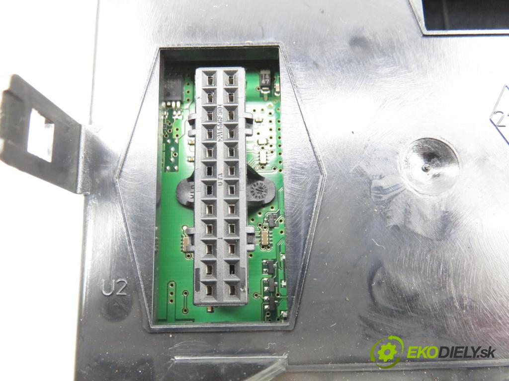 RENAULT ESPACE IV (JK0/1_) VAN 2005 85,00 1.9 dCi 116 - F9Q 820 1870,00 MODUL UCH-2 8200440755 ; 8200315962