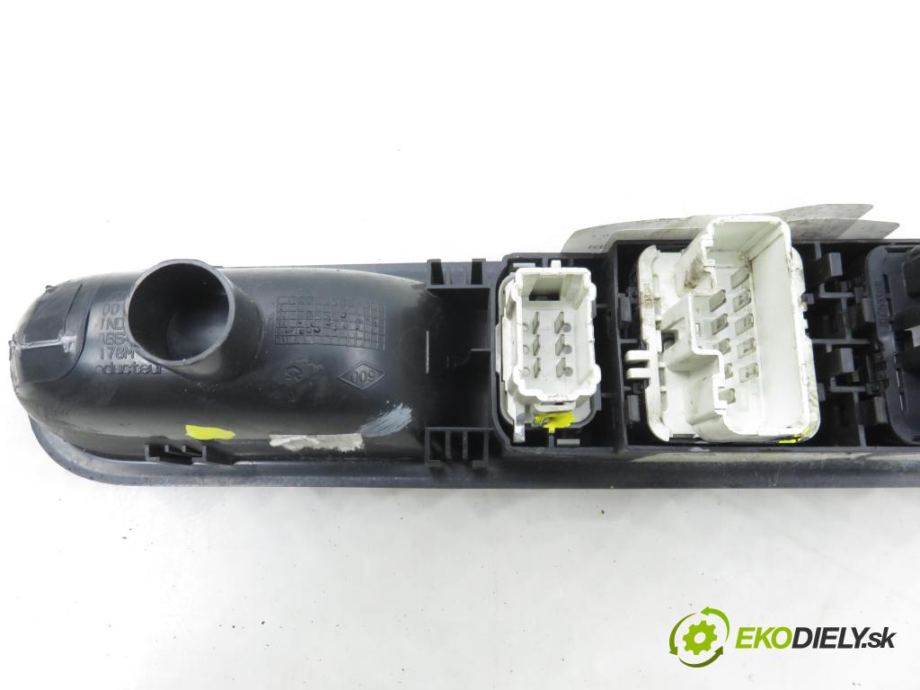 RENAULT ESPACE IV (JK0/1_) VAN 2005 85,00 1.9 dCi 116 - F9Q 820 1870,00 Panel ovládania okien