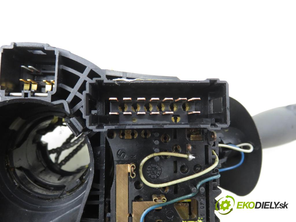 RENAULT ESPACE IV (JK0/1_) VAN 2005 85,00 1.9 dCi 116 - F9Q 820 1870,00 páčka/prepínač 8200260781A ; 8200012242