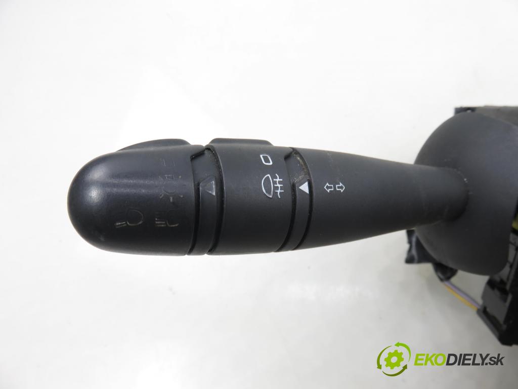 RENAULT ESPACE IV (JK0/1_) VAN 2005 85,00 1.9 dCi 116 - F9Q 820 1870,00 páčka/prepínač 8200260781A ; 8200012242