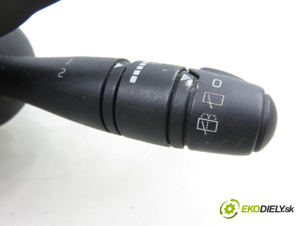 RENAULT ESPACE IV (JK0/1_) VAN 2005 85,00 1.9 dCi 116 - F9Q 820 1870,00 páčka/prepínač 8200260781A ; 8200012242