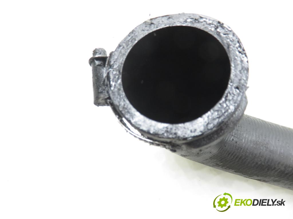 RENAULT TRAFIC II Autobus (JL) BUS 2002 74,00 1.9 dCI 100 (JL0C) - F9Q 760 1870,00 Rúra intercoolera turba 090820