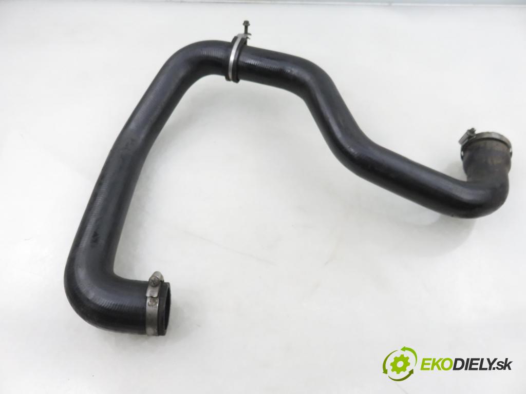 RENAULT TRAFIC II Autobus (JL) BUS 2002 74,00 1.9 dCI 100 (JL0C) - F9Q 760 1870,00 Rúra intercoolera turba 140081