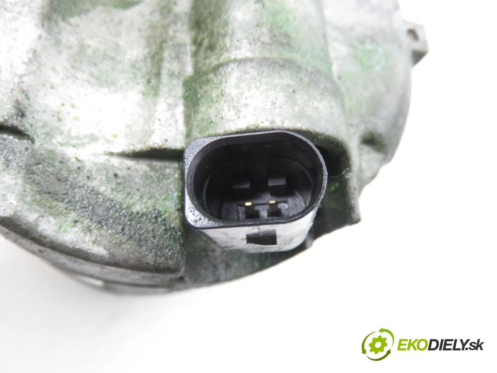 SKODA OCTAVIA II (1Z3) LIFTBACK 2008 77,00 1.9 TDI - BXE 1896,00 KOMPRESOR: klimatizácie 699357 (Kompresor klimatizácie)