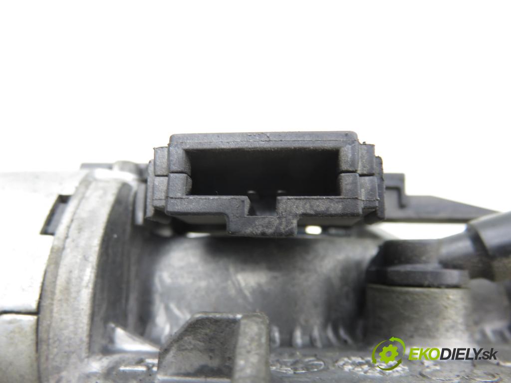 MERCEDES-BENZ KLASA B Sports Tourer (W245) HB 2007 80,00 B 180 CDI 109 - OM 640.940 1991,00 Motorček stierače zadné A1698201440