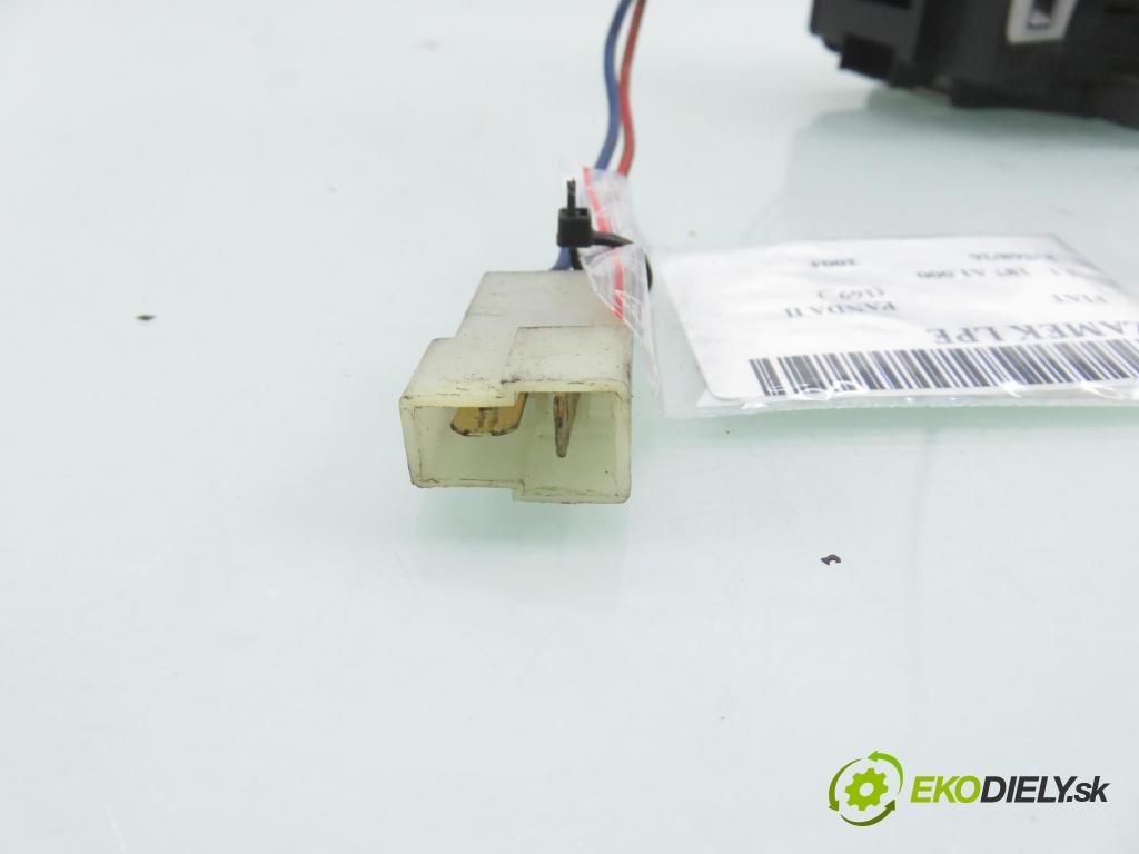 FIAT PANDA (169_) HB 2004 40,00 1.1 54 - 187 A1.000 1108,00 zámok 46810999