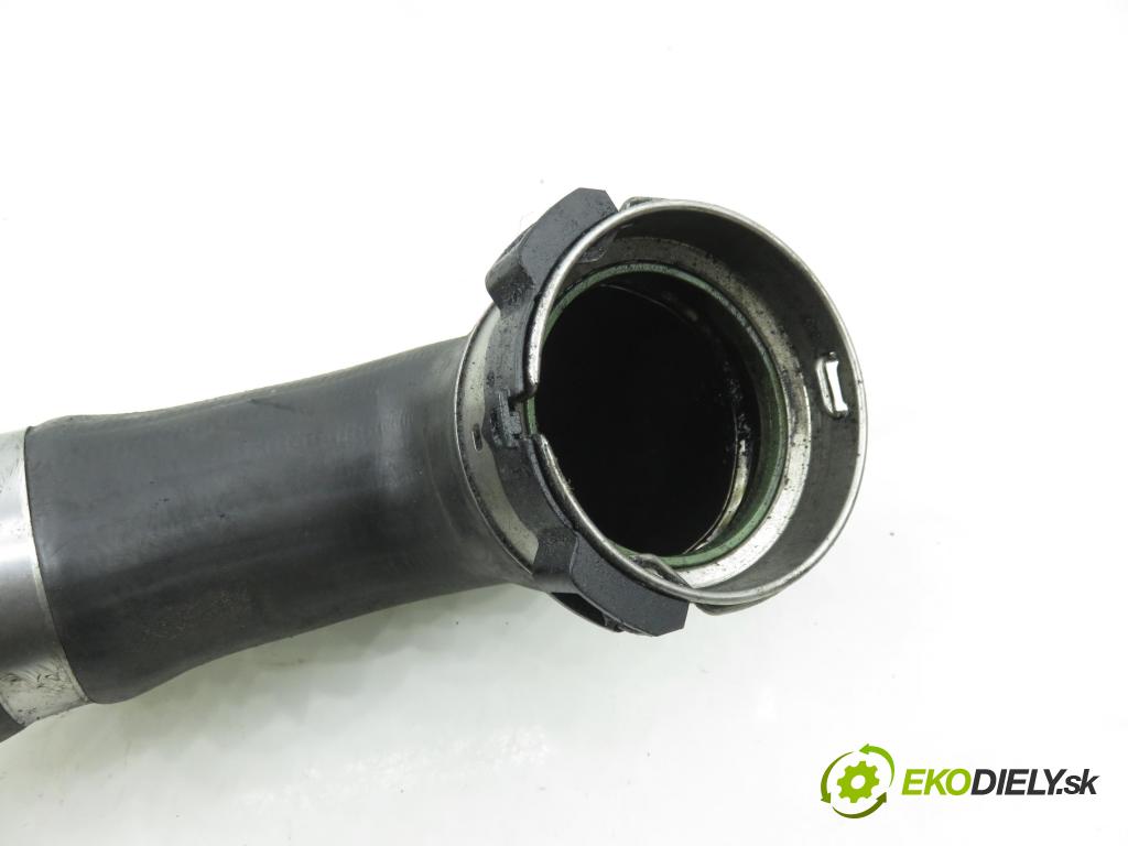 BMW 5 (E60) SEDAN 2005 0,00 530 d - M57 D30 (306D2) 2993,00 Rúra intercoolera turba 7793896