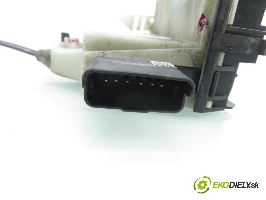 PEUGEOT 208 I (CA_, CC_) HB 2012 84,00 9HD (DV6C) 1560,00 zámok 9688080080