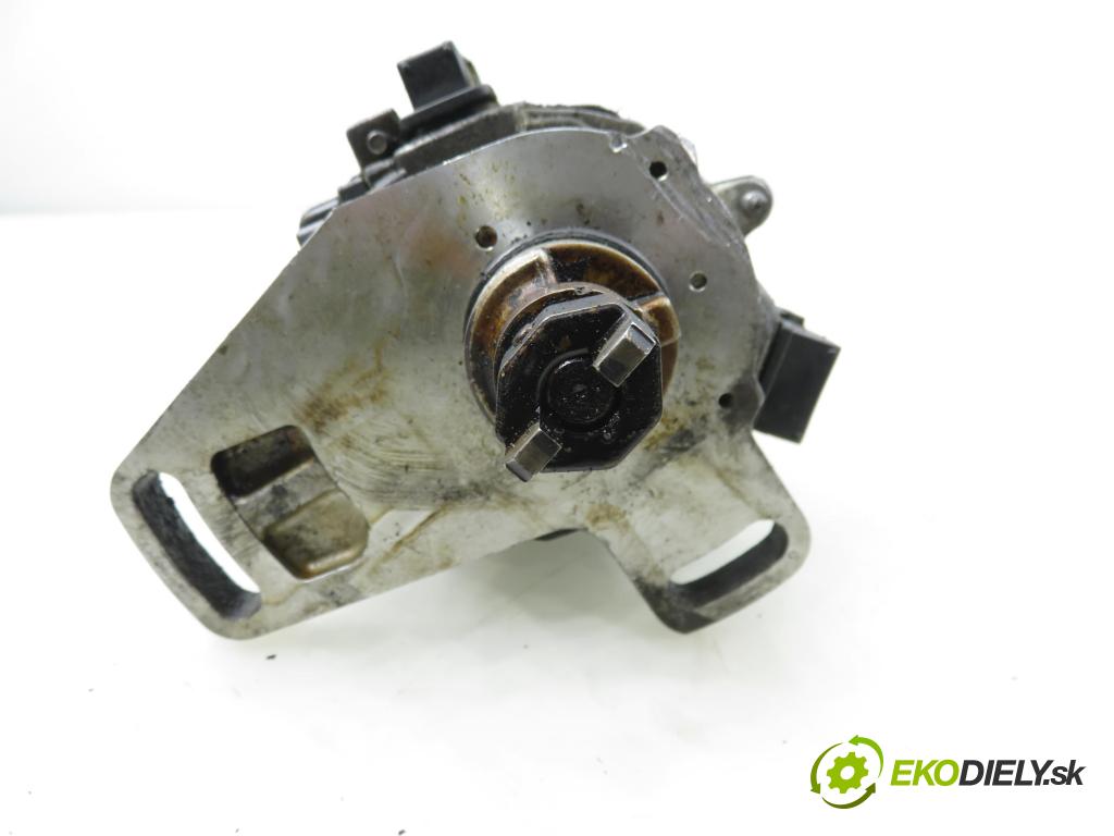 TOYOTA RAV 4 I (_A1_) SUV 1994 95,00 2.0 4WD - 3S-FE 1998,00 Rozdeľovač zapaľovací 