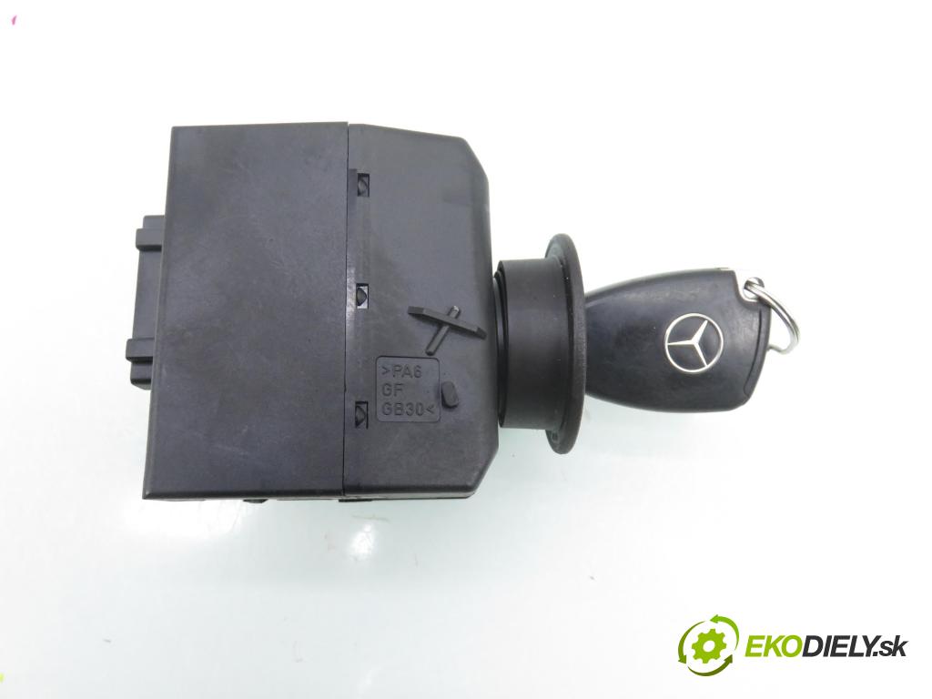 MERCEDES-BENZ KLASA B Sports Tourer (W245) HB 2007 80,00 B 180 CDI 109 - OM 640.940 1991,00 spinačka 1695451908 (Spínacia skrinka)