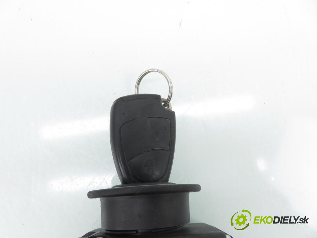 MERCEDES-BENZ KLASA B Sports Tourer (W245) HB 2007 80,00 B 180 CDI 109 - OM 640.940 1991,00 spinačka 1695451908 (Spínacia skrinka)