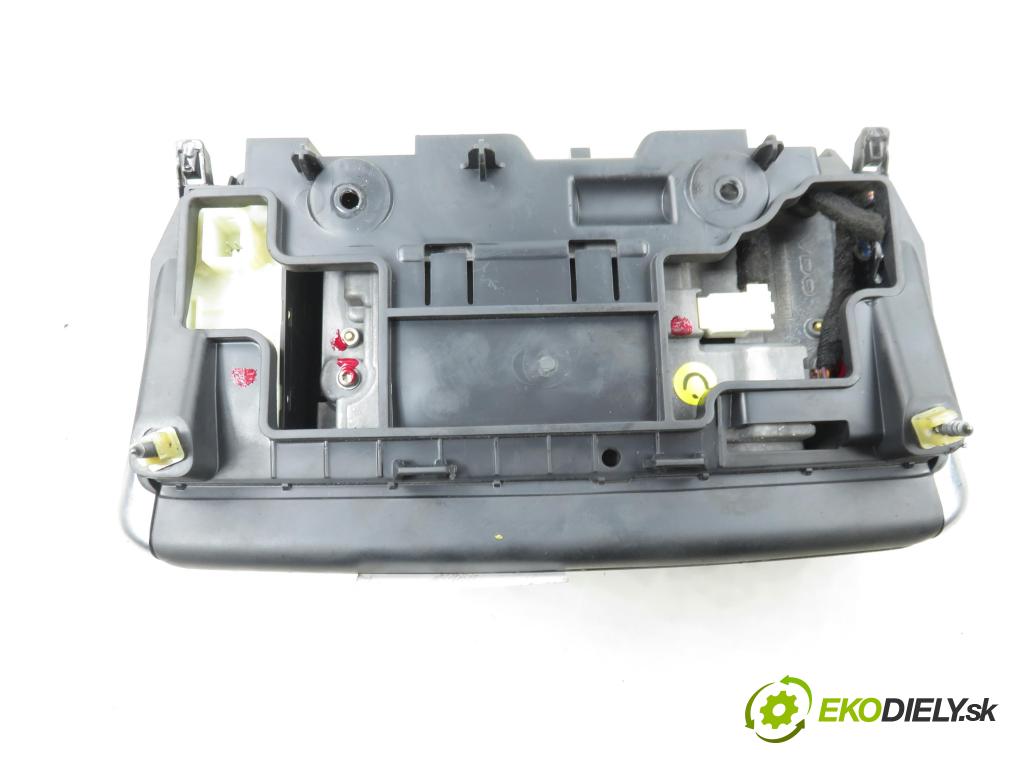 PEUGEOT 208 I (CA_, CC_) HB 2012 84,00 9HD (DV6C) 1560,00 ZOBRAZIT: 9803584280 ; A2C31436701