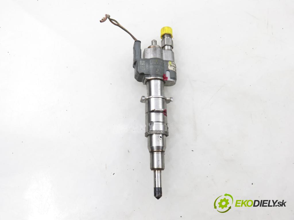 BMW 1 (E87) HB 2009 89,00 116 i - N43 B16 A 1599,00 vstrekovač 7589048 (Vstrekovač paliva)