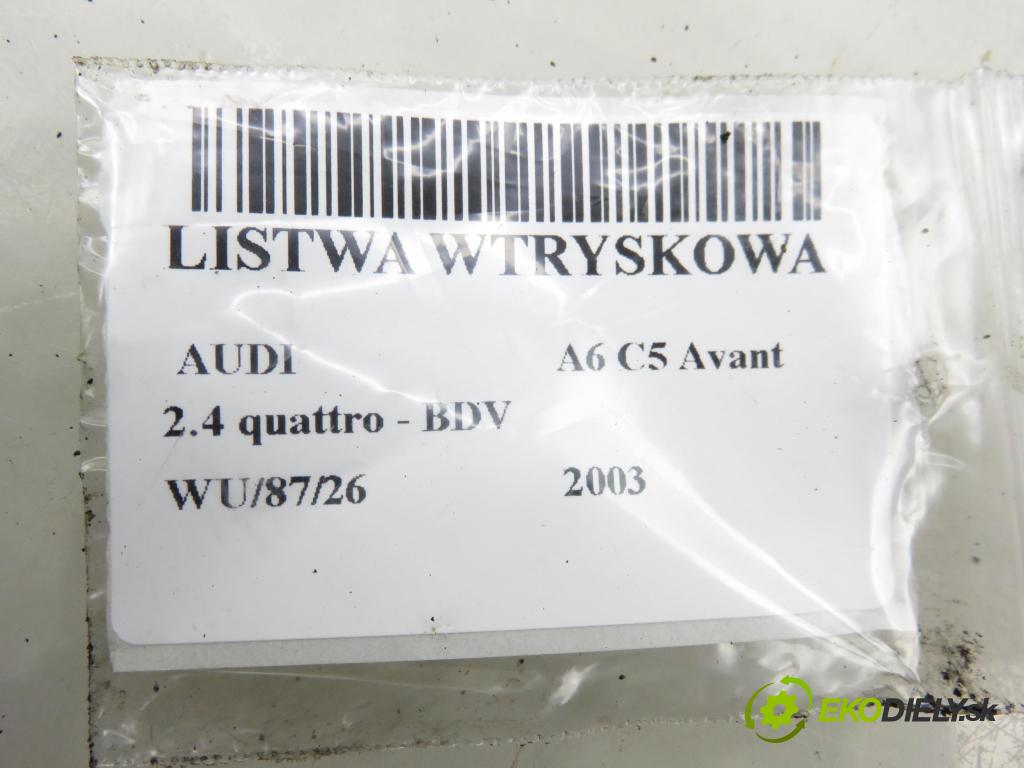 AUDI A6 Avant (4B5, C5) KOMBI 2003 125,00 2.4 quattro - BDV 2393,00 lišta vstřikovací 078133551BB (Vstřikovací lišta)
