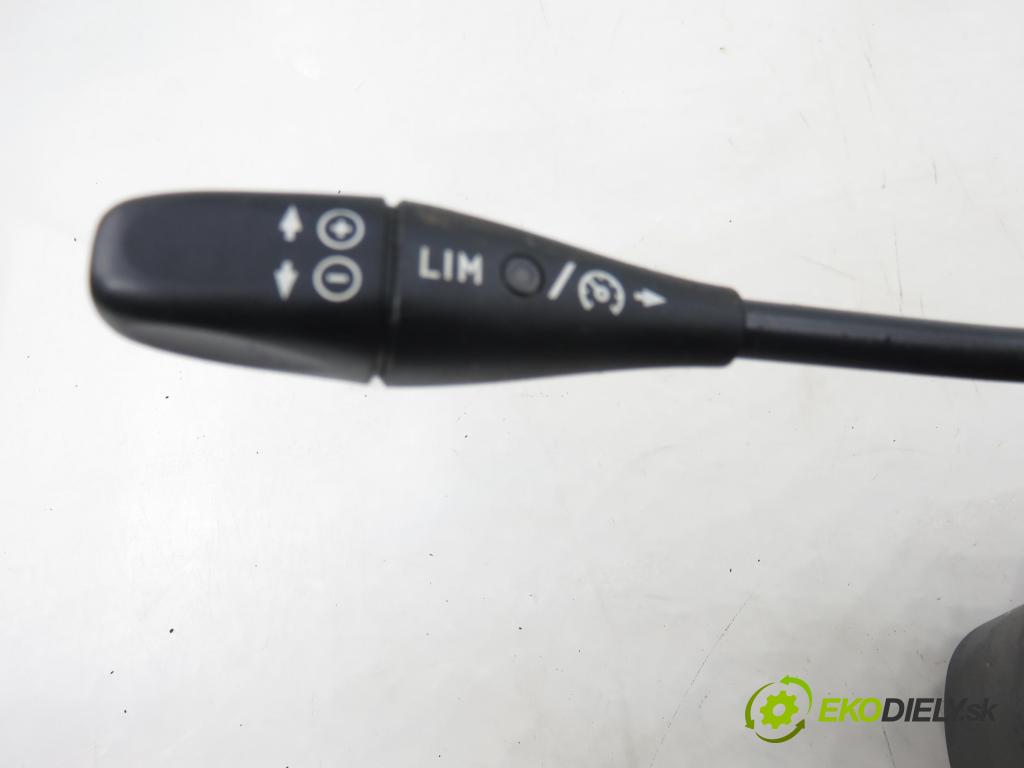 MERCEDES-BENZ KLASA B Sports Tourer (W245) HB 2007 80,00 B 180 CDI 109 - OM 640.940 1991,00 páčka/prepínač A1694640818 ; A1694620223