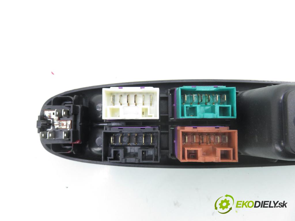 ALFA ROMEO 156 Sportwagon (932_) KOMBI 2004 110,00 1.9 JTD 16V Q4 - 937 A5.000 1910,00 Panel ovládania okien 156034428