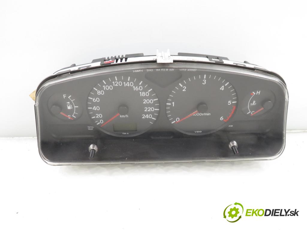 TOYOTA AVENSIS (_T22_) LIFTBACK 2001 81,00 2.0 D-4D (CDT220_) - 1CD-FTV 1995,00 prístrojovka elektrický 8380005460