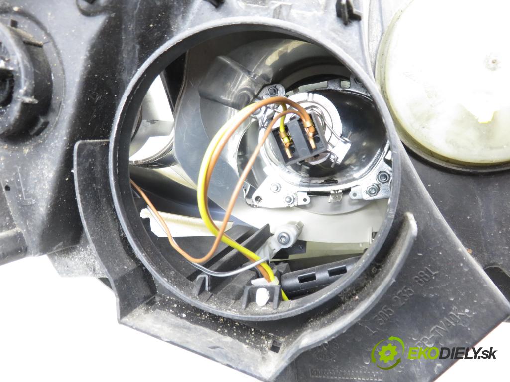 MERCEDES-BENZ KLASA B Sports Tourer (W245) HB 2007 80,00 B 180 CDI 109 - OM 640.940 1991,00 Svetlo LP A1698201761