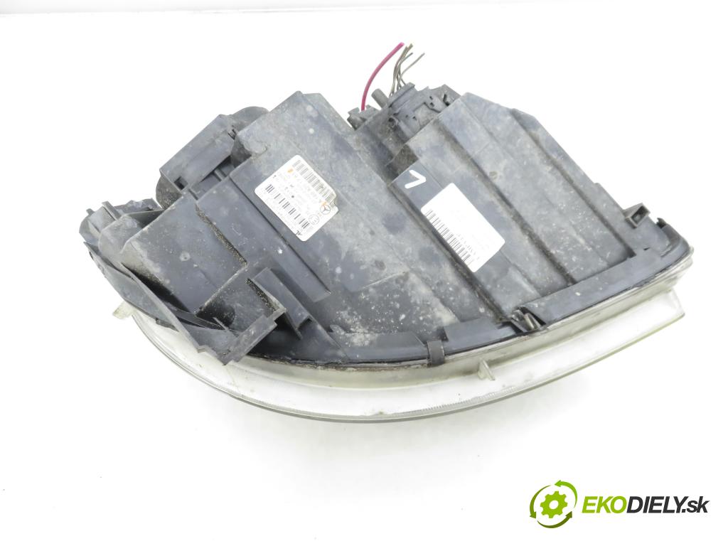 MERCEDES-BENZ KLASA B Sports Tourer (W245) HB 2007 80,00 B 180 CDI 109 - OM 640.940 1991,00 Svetlo LP A1698201761