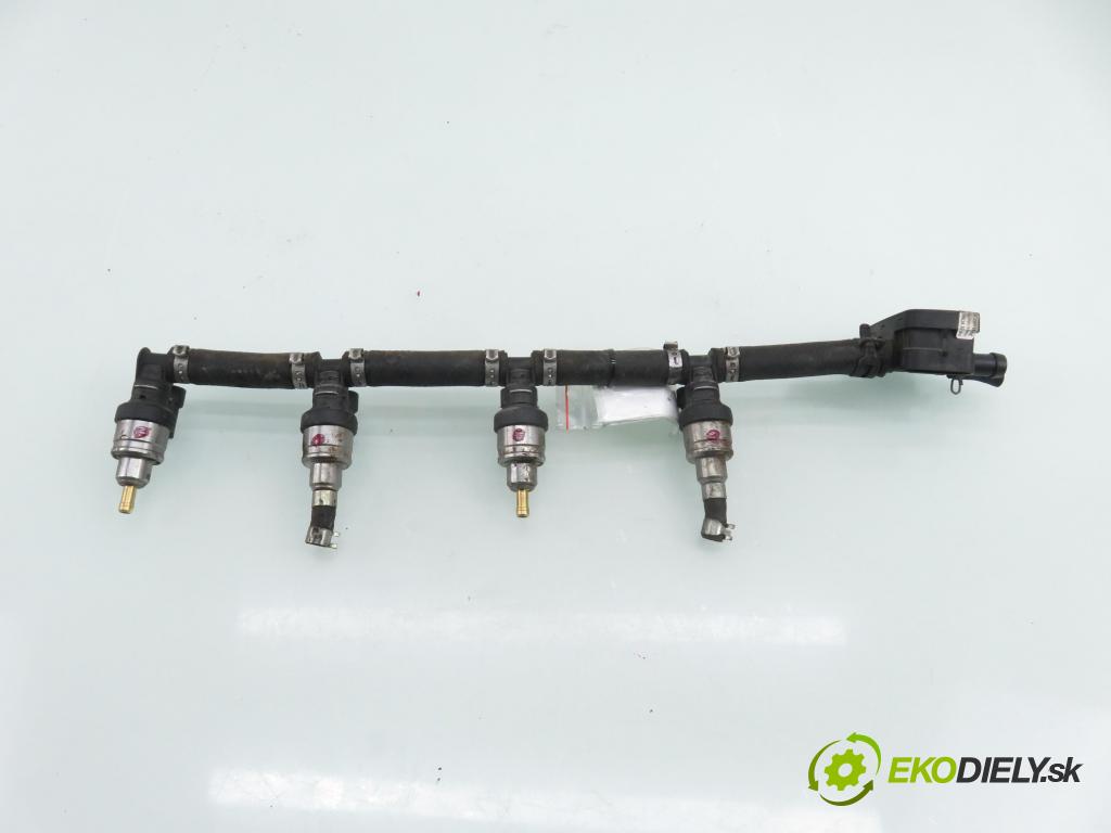MAZDA 6 Hatchback (GG) LIFTBACK 2003 88,00 1.8 - L813 1798,00 Lišta vstrekovacia LPG 67R016407 ; 67R013971