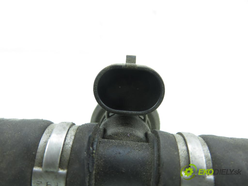 MAZDA 6 Hatchback (GG) LIFTBACK 2003 88,00 1.8 - L813 1798,00 Lišta vstrekovacia LPG 67R016407 ; 67R013971