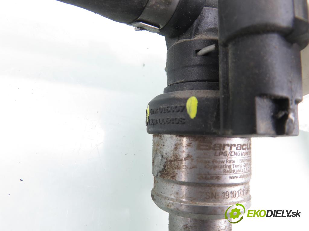 MAZDA 6 Hatchback (GG) LIFTBACK 2003 88,00 1.8 - L813 1798,00 Lišta vstrekovacia LPG 67R016407 ; 67R013971