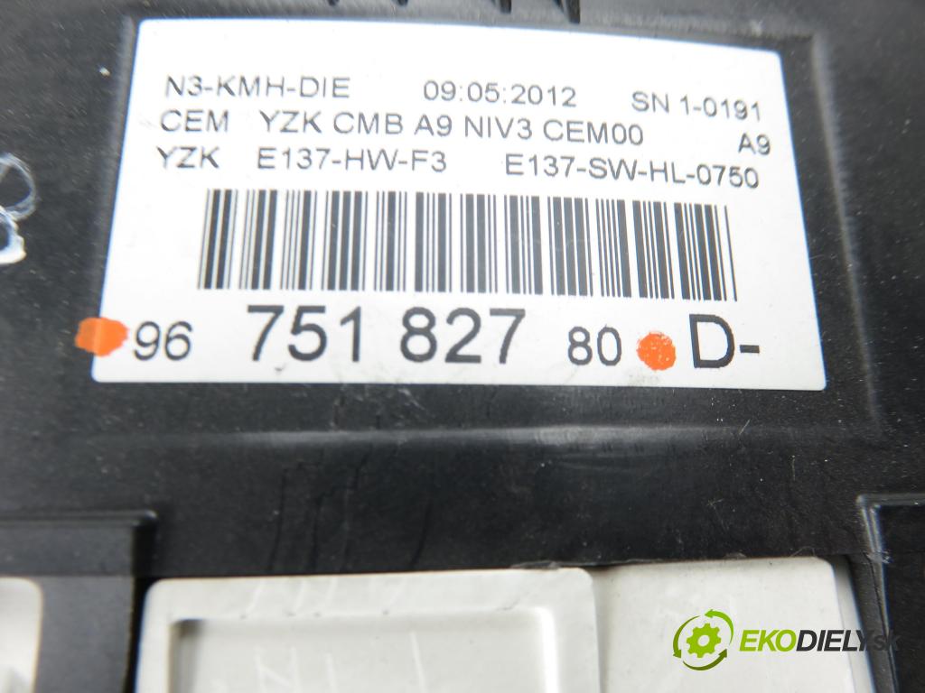 PEUGEOT 208 I (CA_, CC_) HB 2012 84,00 9HD (DV6C) 1560,00 Prístrojovka elektrický 9675182780 ; 9678558780