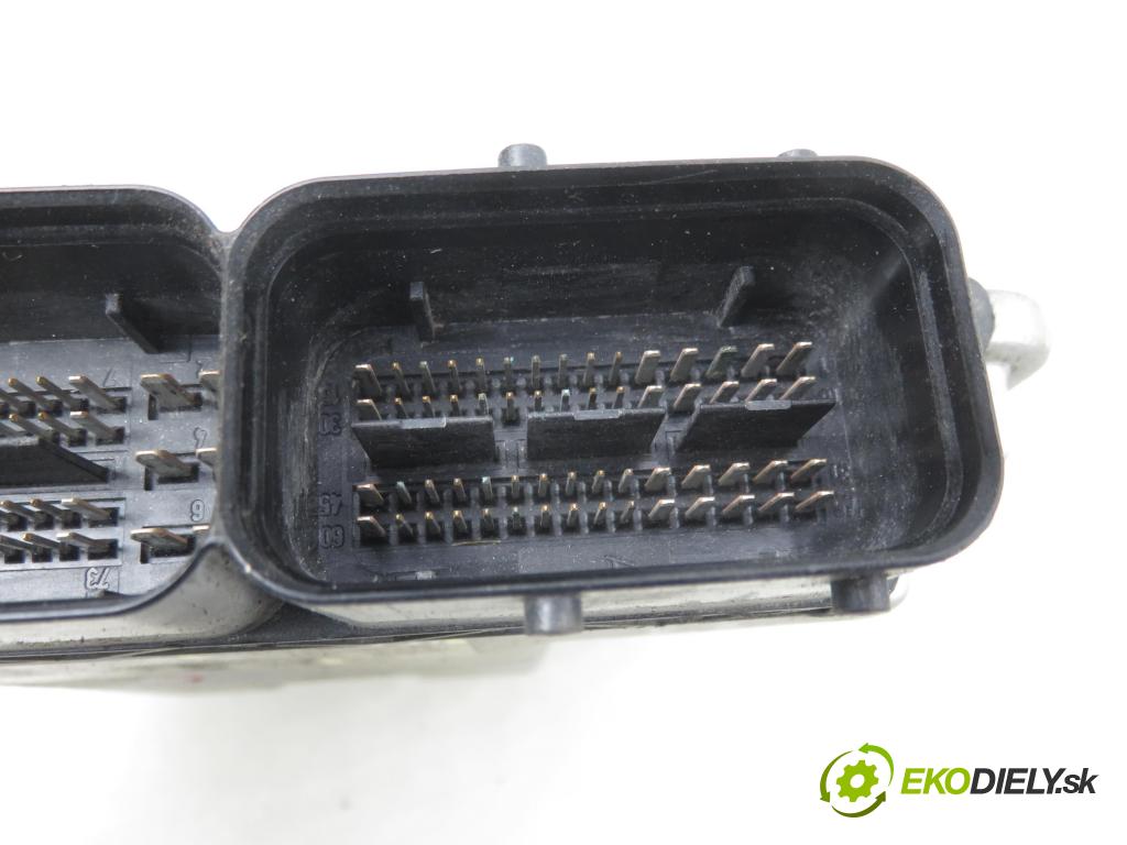 VW GOLF V (1K1) HB 2004 77,00 1.9 TDI PD 105 - BKC 1896,00 Riadiaca jednotka Motor 03G906016B ; 0281011478