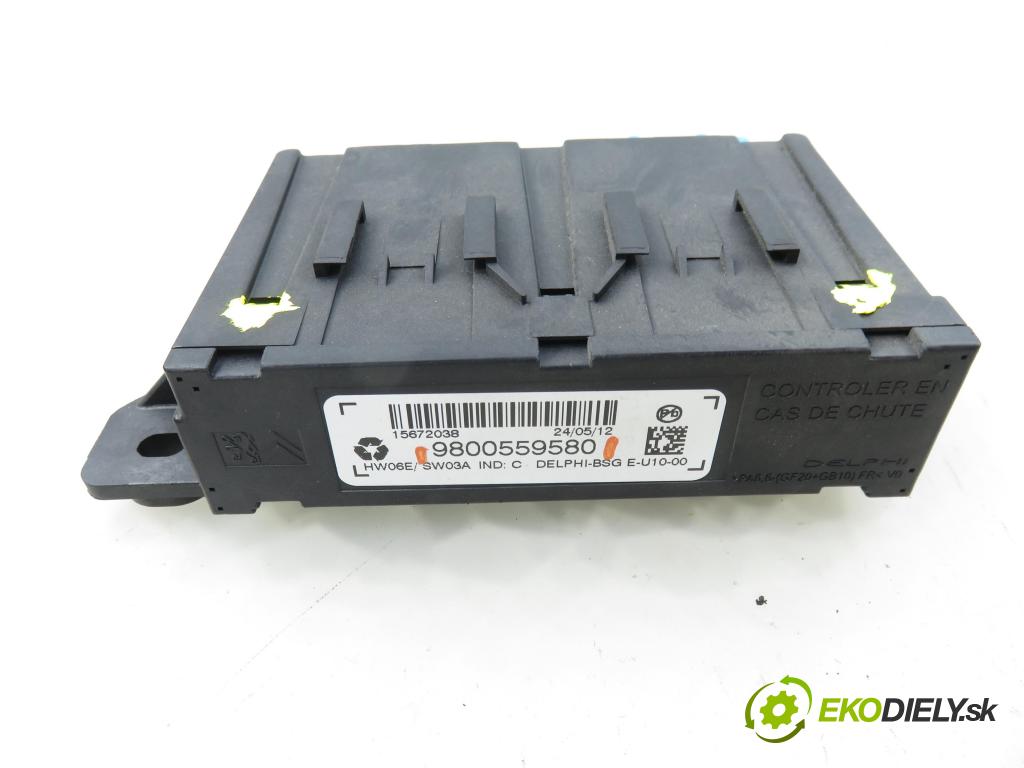 PEUGEOT 208 I (CA_, CC_) HB 2012 84,00 9HD (DV6C) 1560,00 MODUL dveře 9800559580