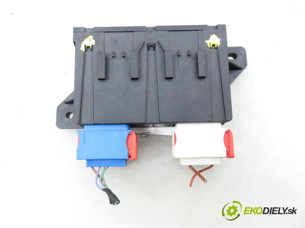 PEUGEOT 208 I (CA_, CC_) HB 2012 84,00 9HD (DV6C) 1560,00 MODUL Dvere 9800559580