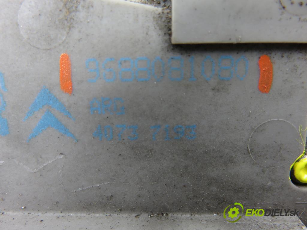 PEUGEOT 208 I (CA_, CC_) HB 2012 84,00 9HD (DV6C) 1560,00 zámok 9688081080